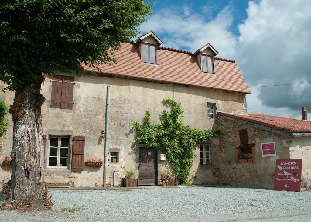 L'Ancien Presbytere Chambres D'Hote Ou Gite Le Dorat Exterior photo